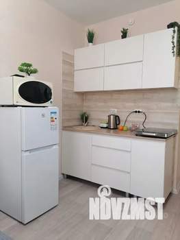 Студия квартира, посуточно, 22м2, 5/18 этаж