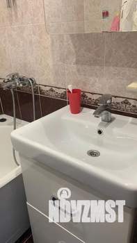1-к квартира, посуточно, 39м2, 15/16 этаж
