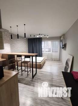 Студия квартира, посуточно, 30м2, 3/17 этаж