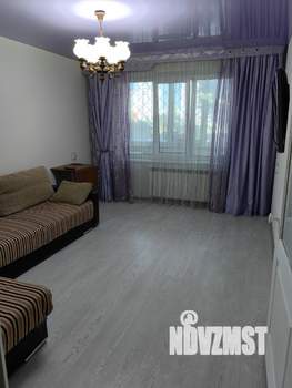 2-к квартира, вторичка, 63м2, 1/10 этаж