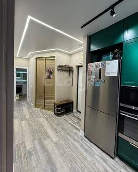 3-к квартира, вторичка, 53м2, 1/18 этаж