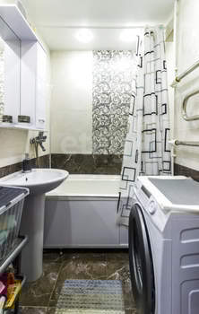 2-к квартира, вторичка, 43м2, 5/5 этаж