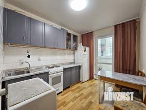 2-к квартира, вторичка, 57м2, 1/10 этаж