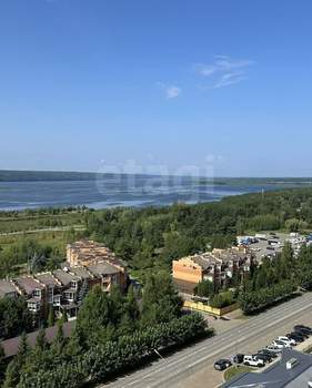 3-к квартира, вторичка, 65м2, 15/18 этаж