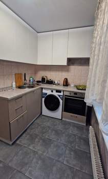 2-к квартира, вторичка, 50м2, 1/9 этаж