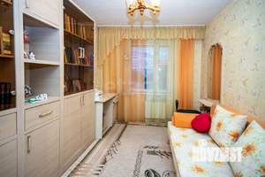 3-к квартира, вторичка, 64м2, 1/10 этаж