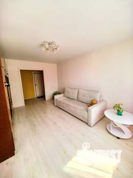 2-к квартира, вторичка, 52м2, 9/9 этаж