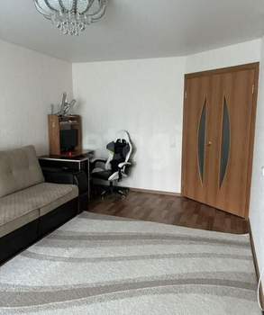2-к квартира, вторичка, 59м2, 1/10 этаж