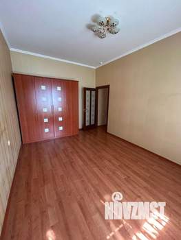 4-к квартира, вторичка, 125м2, 2/5 этаж