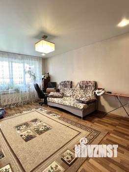 2-к квартира, вторичка, 54м2, 1/10 этаж