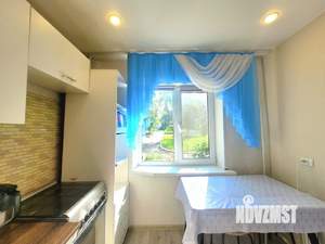 2-к квартира, вторичка, 43м2, 1/4 этаж