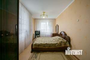 4-к квартира, вторичка, 100м2, 8/10 этаж