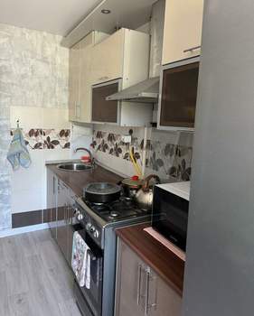 4-к квартира, вторичка, 73м2, 3/5 этаж