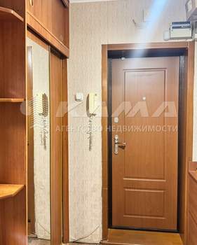 2-к квартира, вторичка, 42м2, 8/9 этаж