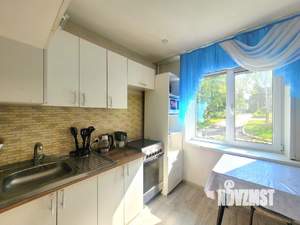 2-к квартира, вторичка, 43м2, 1/4 этаж