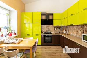 3-к квартира, вторичка, 65м2, 5/5 этаж