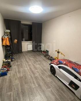 3-к квартира, вторичка, 83м2, 4/10 этаж