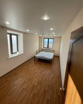 2-к квартира, вторичка, 61м2, 9/10 этаж