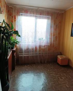 2-к квартира, вторичка, 42м2, 3/5 этаж