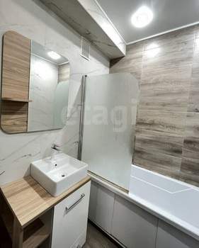 2-к квартира, вторичка, 51м2, 8/19 этаж