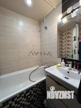 2-к квартира, вторичка, 54м2, 1/10 этаж