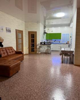 3-к квартира, вторичка, 110м2, 1/6 этаж