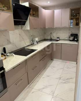 2-к квартира, вторичка, 74м2, 1/10 этаж