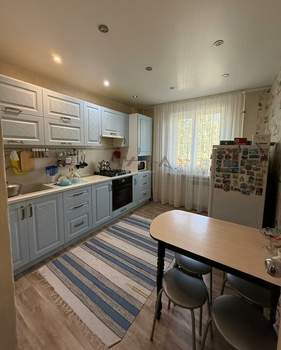 2-к квартира, вторичка, 60м2, 2/5 этаж