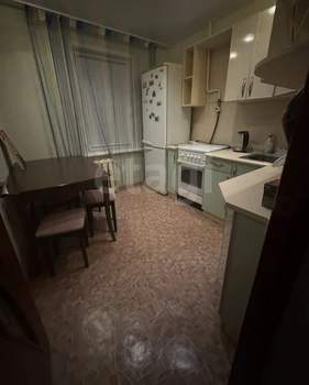 2-к квартира, вторичка, 43м2, 1/5 этаж