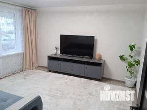 2-к квартира, вторичка, 43м2, 1/5 этаж