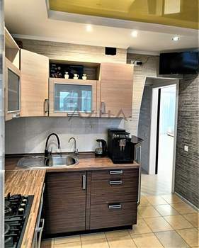 4-к квартира, вторичка, 104м2, 9/9 этаж