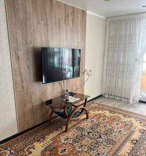 2-к квартира, вторичка, 64м2, 1/10 этаж