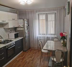 3-к квартира, вторичка, 76м2, 4/10 этаж