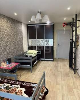 2-к квартира, вторичка, 74м2, 1/10 этаж