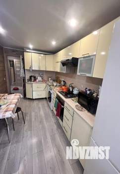 2-к квартира, вторичка, 64м2, 1/10 этаж