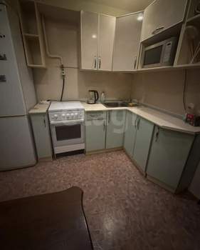 2-к квартира, вторичка, 43м2, 1/5 этаж