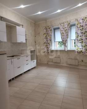 2-к квартира, вторичка, 75м2, 1/10 этаж