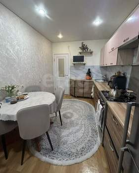 2-к квартира, вторичка, 56м2, 9/10 этаж