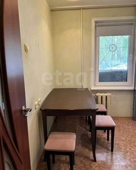 2-к квартира, вторичка, 43м2, 1/5 этаж