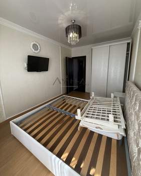 4-к квартира, вторичка, 100м2, 10/10 этаж