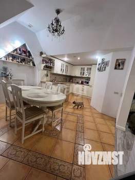 5-к квартира, вторичка, 220м2, 3/4 этаж