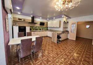 5-к квартира, вторичка, 106м2, 6/9 этаж