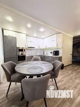 3-к квартира, вторичка, 85м2, 1/10 этаж