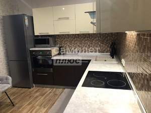 2-к квартира, вторичка, 64м2, 1/17 этаж