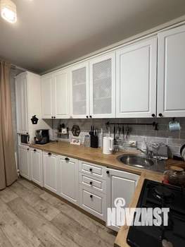 2-к квартира, вторичка, 63м2, 9/9 этаж