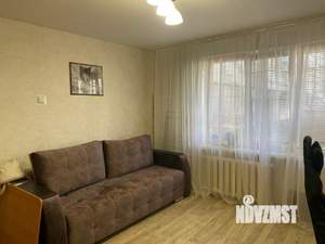 2-к квартира, вторичка, 42м2, 1/5 этаж