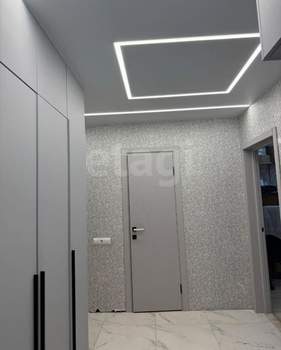 2-к квартира, вторичка, 74м2, 1/10 этаж