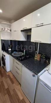 2-к квартира, вторичка, 43м2, 5/5 этаж
