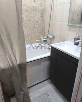 3-к квартира, вторичка, 66м2, 9/9 этаж