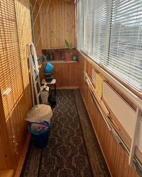 2-к квартира, вторичка, 64м2, 1/10 этаж